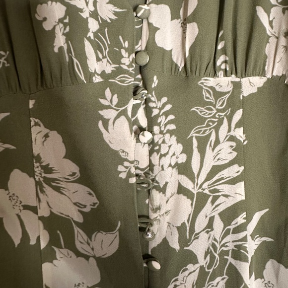 Reformation Brogan Dress - Willow - FLAWED | Missing Button - Picture 8 of 9